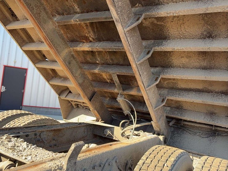 1993-international-4900-image-42