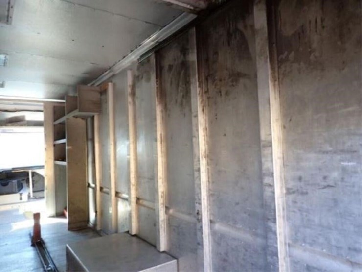 2015-freightliner-mt55-image-43