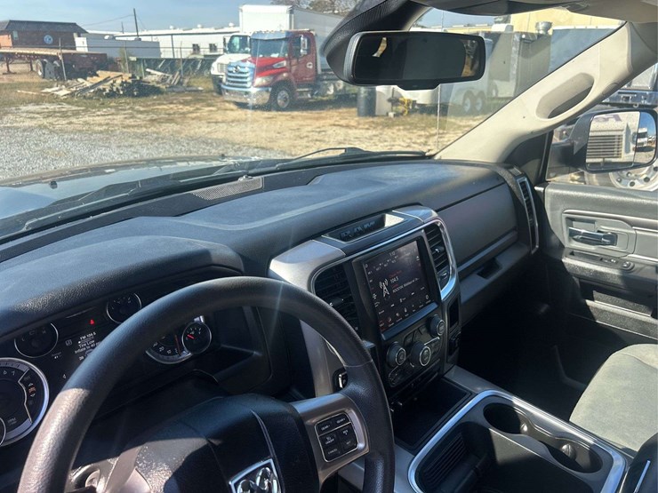 2023-dodge-1500-image-8