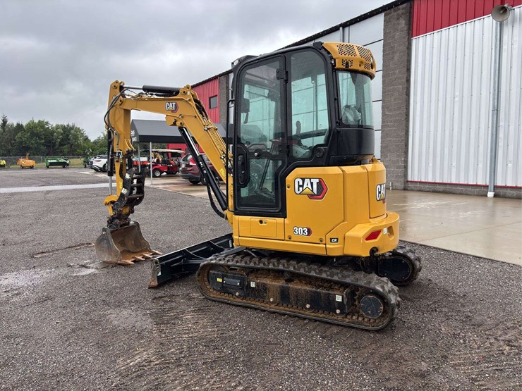 2023-caterpillar-303-image-4