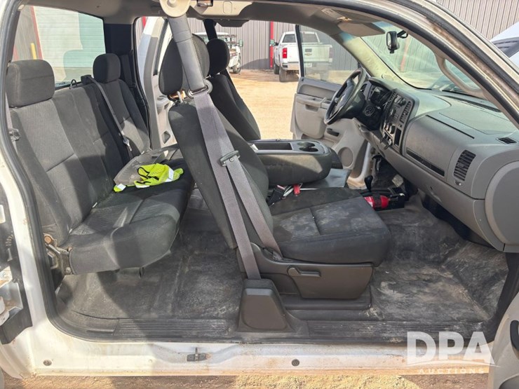 chevrolet-silverado-2500hd-image-57