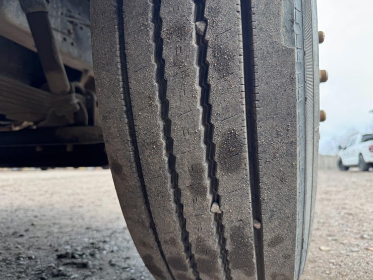 2001-international-4900-image-89