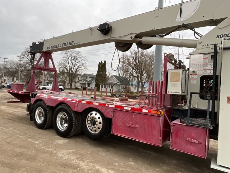 2015-peterbilt-365-image-10