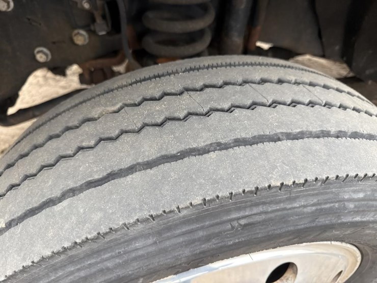 ford-f550-xlt-image-53