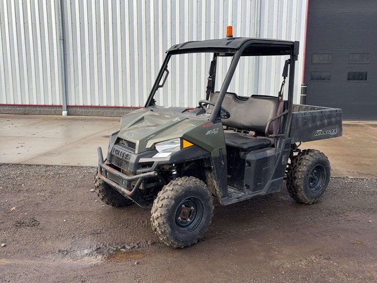 2015-polaris-ranger-image-1