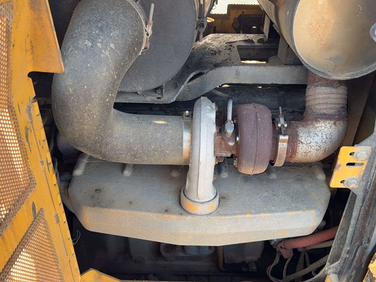 john-deere-850-image-32