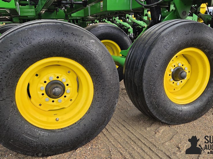 john-deere-db44-image-16