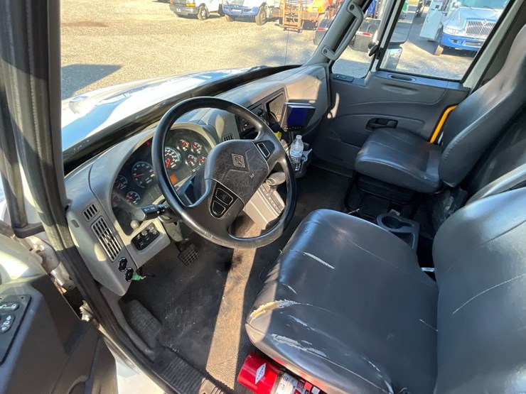 international-durastar-4300-image-19