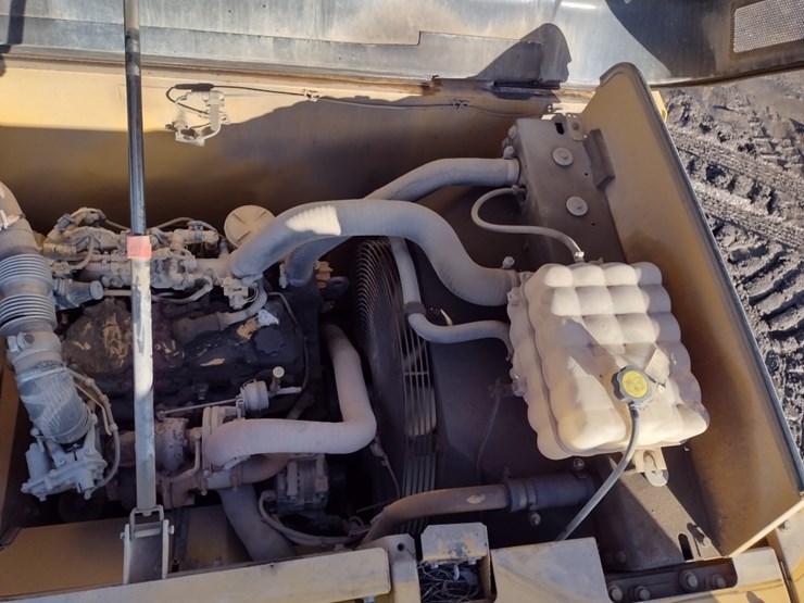 caterpillar-320fl-image-50