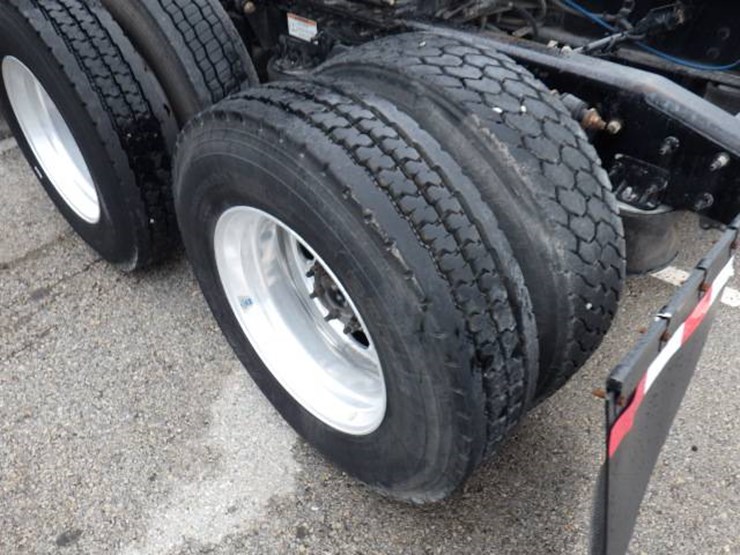 2019-freightliner-cascadia-125-image-20