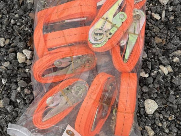 #134-•-(10)-irts-1.5"-tie-down-ratchet-straps-image-1