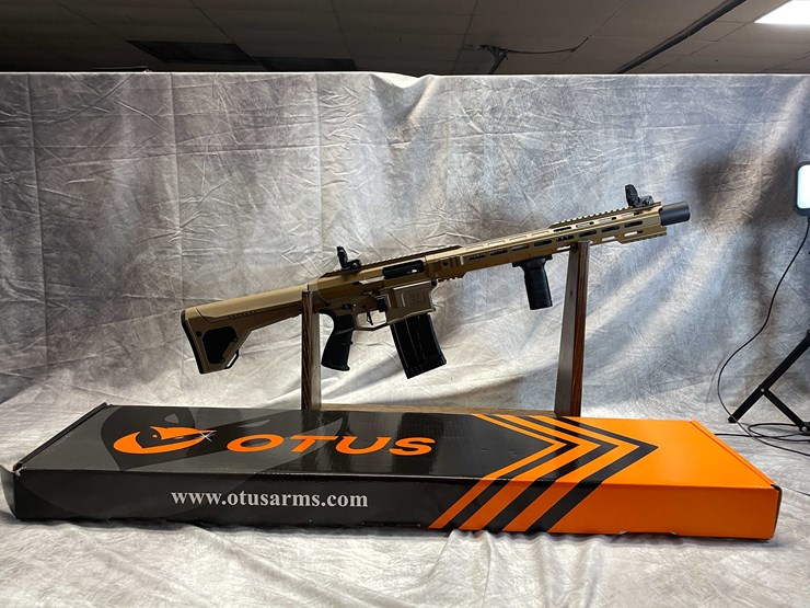 #2388-•-armsco-u-235-m22-12-ga.-semi-auto-shotgun,-sn:-41-h24yd-000092-image-1