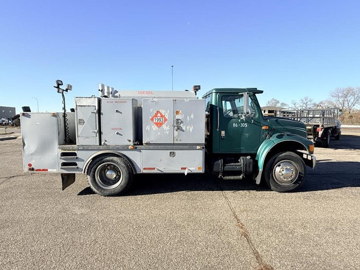 international-4700-image-4