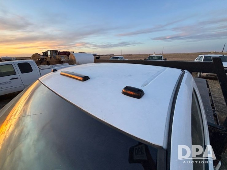 2009-chevrolet-3500hd-image-15