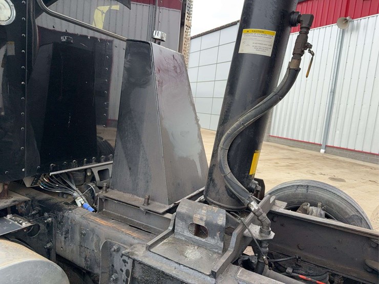 2010-kenworth-t800-image-34