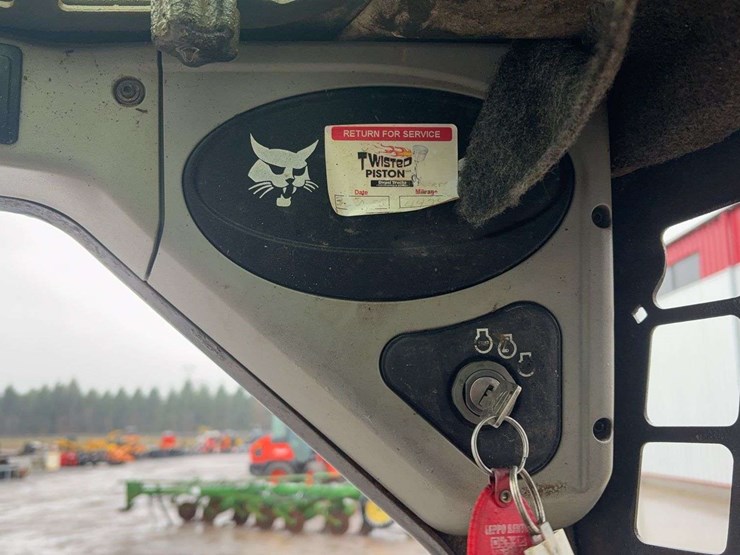 bobcat-t300-image-26