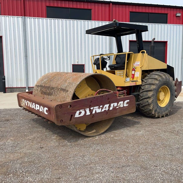 DYNAPAC CA250