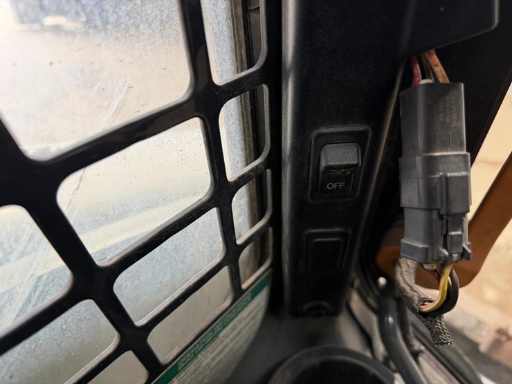 2019-bobcat-t770-image-26