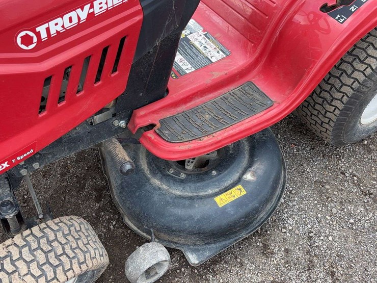 2019-troy-bilt-riding-mower-image-14