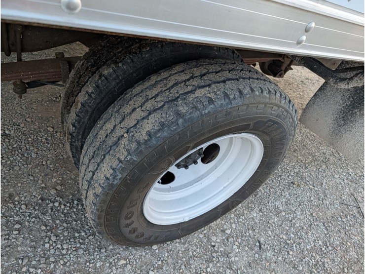 2009-ford-e350-image-12