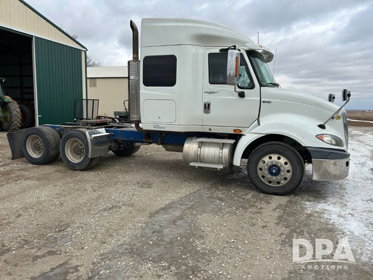 international-prostar-image-15