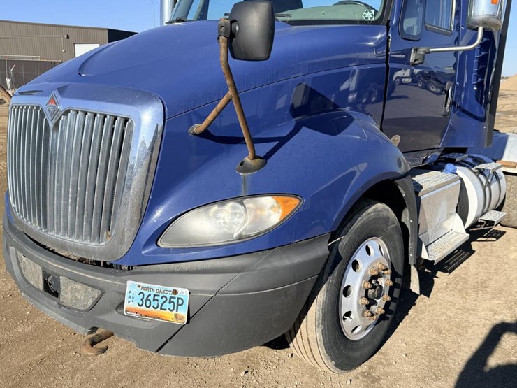 2017-international-prostar-image-5