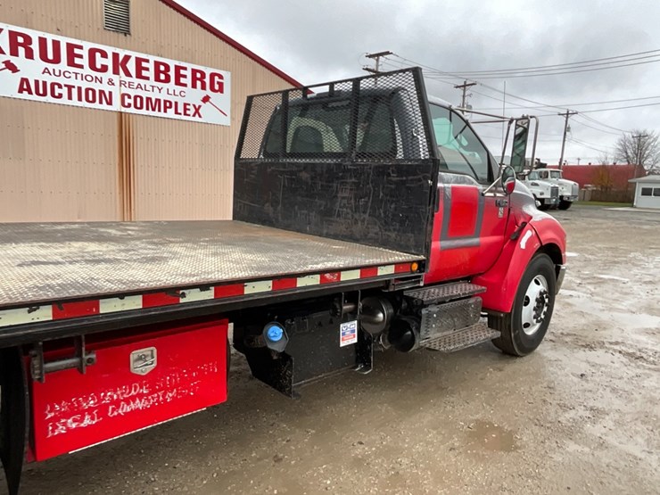 2015-ford-f650-image-8