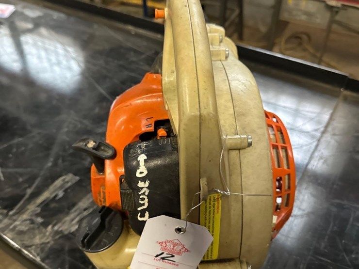 stihl-gas-handheld-blower-image-2