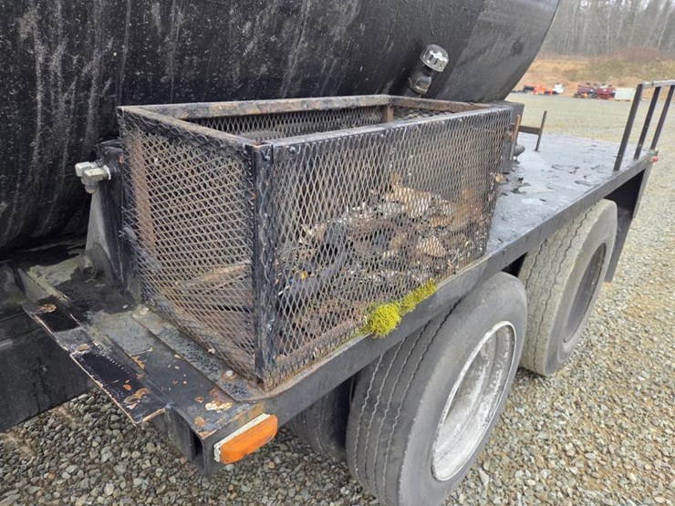 2011-international-durastar-4400-image-29