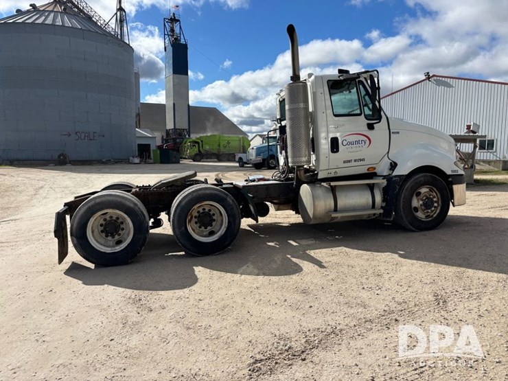 2012-international-prostar-image-12