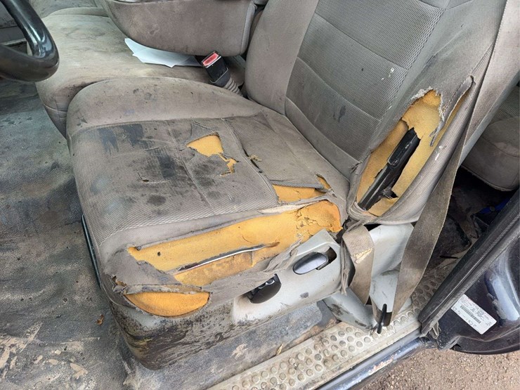 2004-ford-f450-image-39