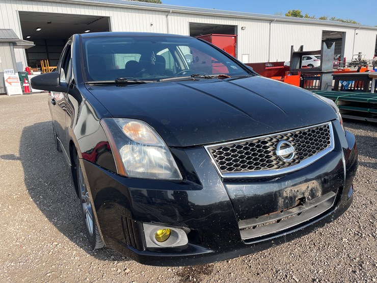 #1078-•-2010-nissan-sentra-ser-spec-v-sedan-(has-wi-title)-image-2