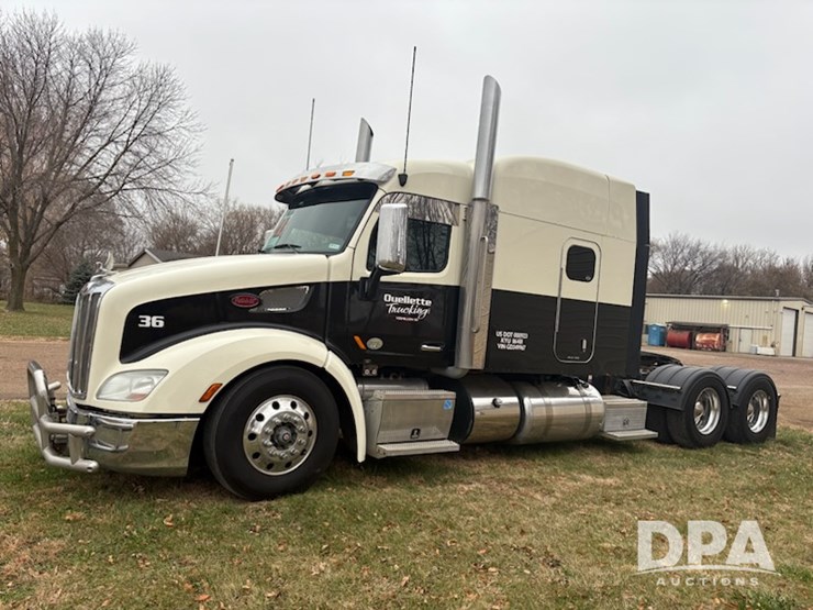 2016-peterbilt-579-image-2