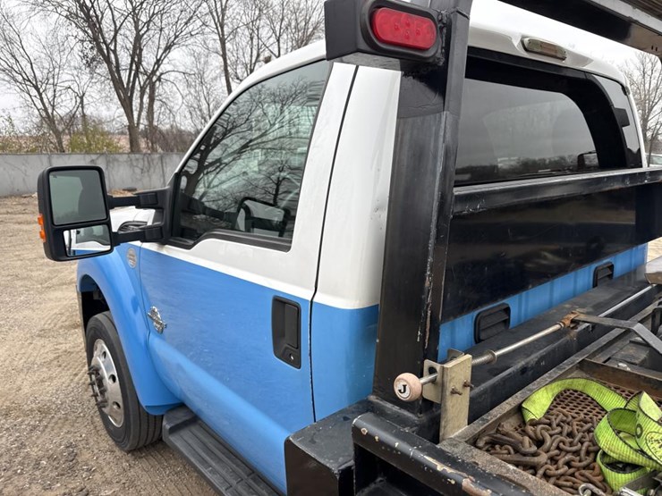 ford-f550-xlt-image-18