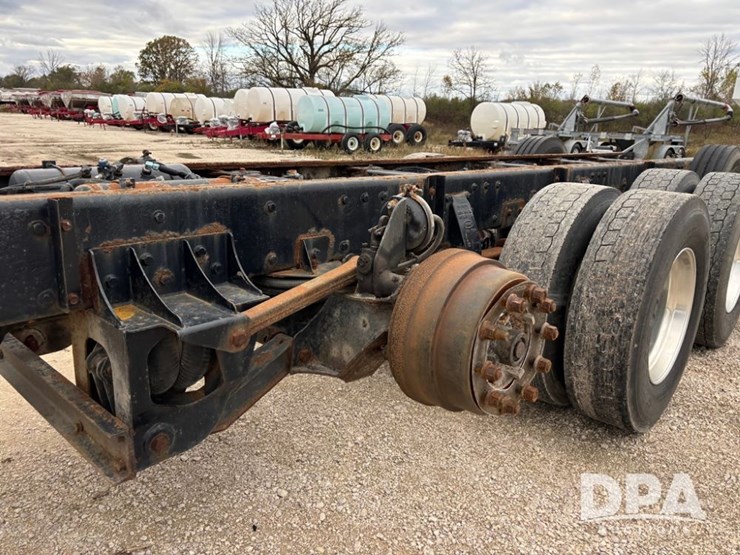 peterbilt-378-image-57