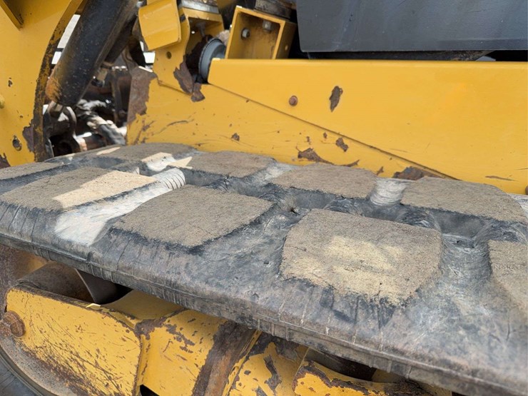 caterpillar-259d-image-13