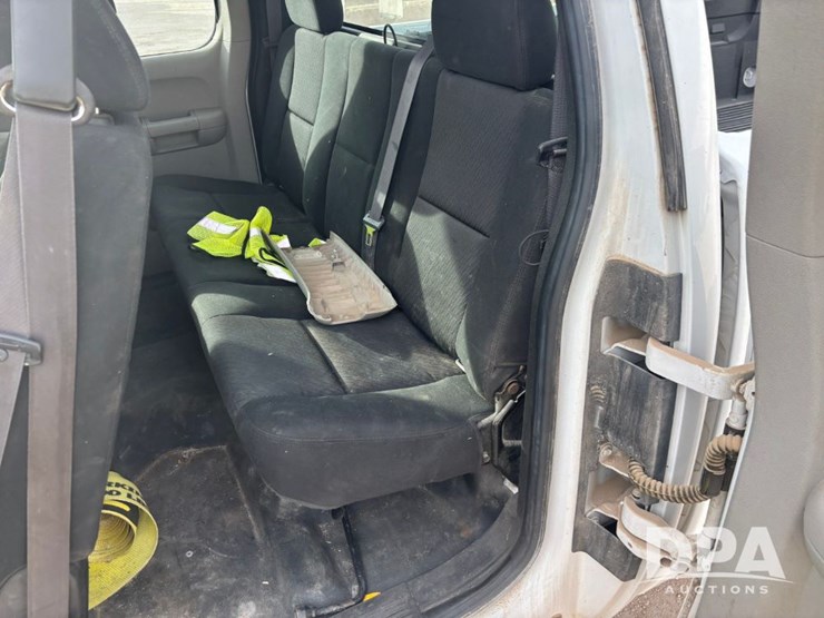 chevrolet-silverado-2500hd-image-64