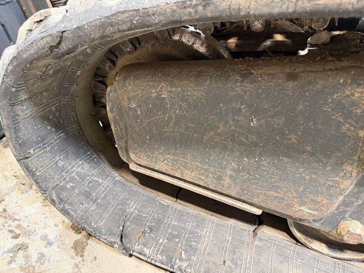 2014-bobcat-t650-image-13