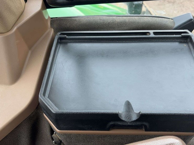 2003-john-deere-8120-image-47