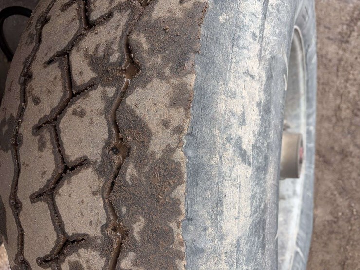 1996-international-5000-image-18