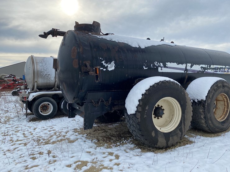 #1036-•-balzer-6000-tandem-axle-tanker-(st.-nazianz,-wi)-image-9