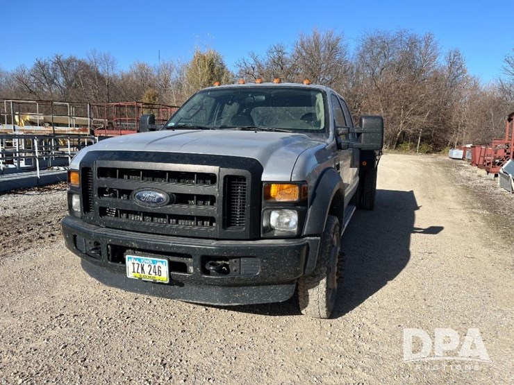 ford-f550-xl-image-2