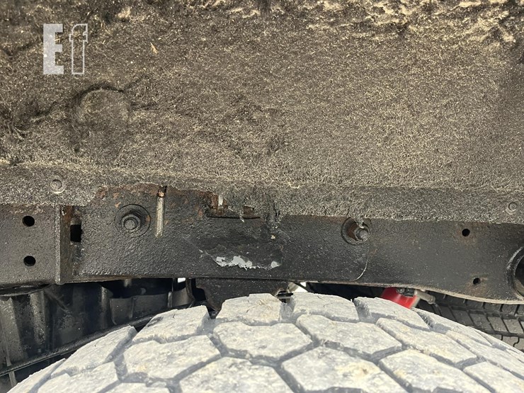 chevrolet-silverado-2500hd-lt-image-9