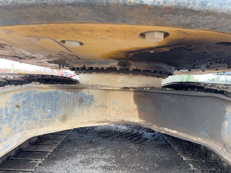 2012-komatsu-pc138-image-27