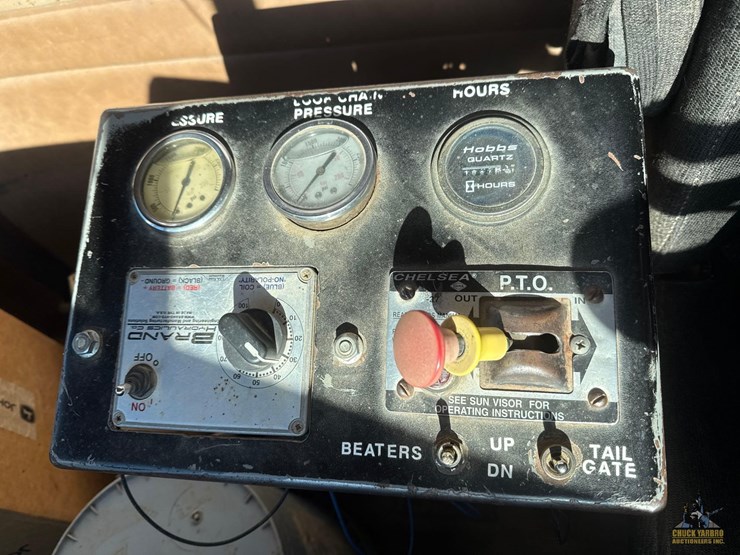 peterbilt-357-image-25