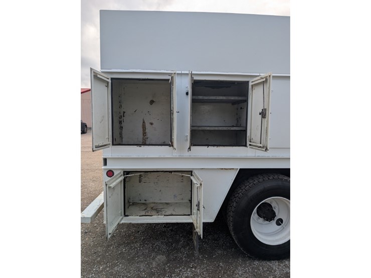 2005-international-durastar-4300-image-9