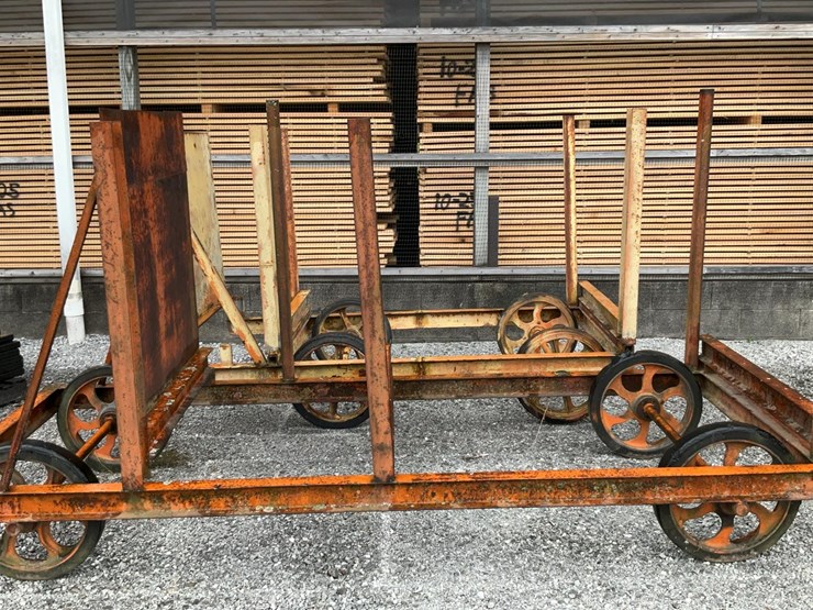 #568-•-lumber-carts-image-1