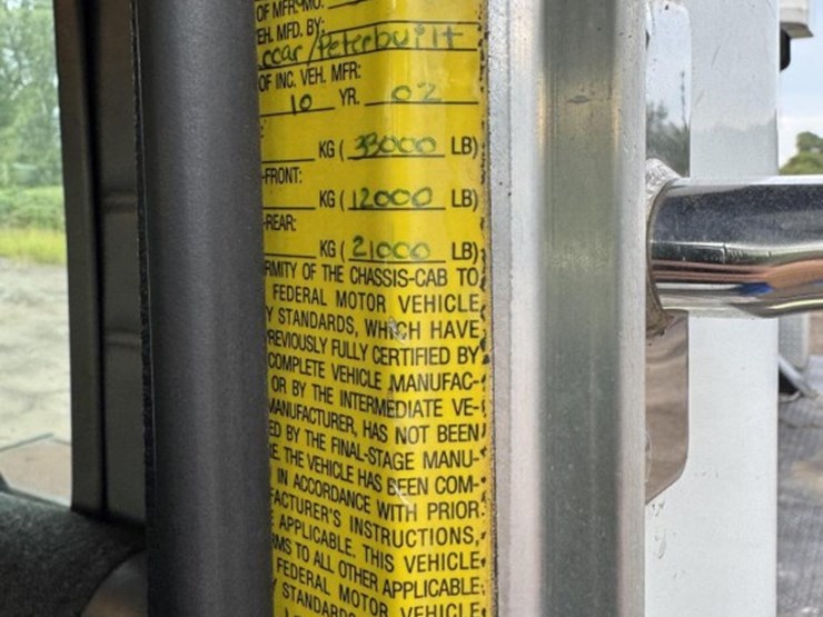 peterbilt-330-image-82