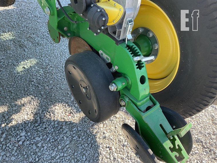 john-deere-1770-ccs-image-17