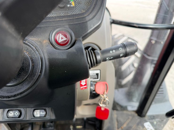 2019-case-ih-farmall-130a-image-22